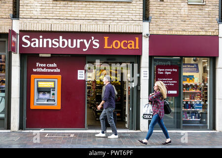 London England, Großbritannien, Großbritannien, Southwark, Sainsbury's, Lebensmittelgeschäft, Supermarkt, Außenansicht, Shopper Shopper Stockfoto