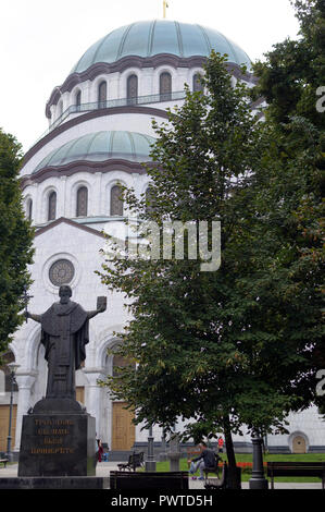 Wunderschöne Orthodoxe Kirche des Heiligen Sava, eine der größten orthodoxen Kirchen in der Welt Stockfoto