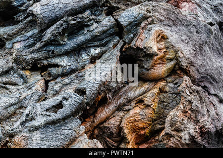 Nahaufnahme des bunten Pahoehoe-lava Formation entlang Kraterkette Straße, im Nationalpark Vulkan auf Hawaii Big Island. Stockfoto