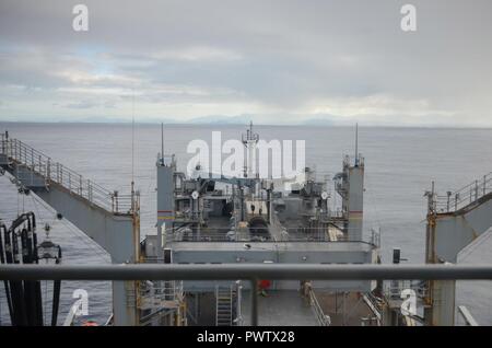 NOUMEA, Neukaledonien (25. Juni 2017) USNS Sacagawea nähert sich der Küste von Neukaledonien 25. Juni während der Koa Moana 17. Die Koa Moana 17 (Ocean Warrior) Übung ist so konzipiert, um die Interoperabilität zu verbessern; militärische erhöhen die Beziehungen zwischen Militär und Marine Corps Kräfte auf die verschiedenen Typen von Gelände für Vertrautheit im Falle einer Naturkatastrophe oder einer Krise in der Region. ( Stockfoto