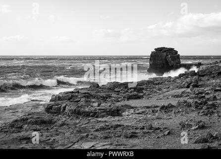 Pultpit rock und Trinity denkmal Dorset Portland Bill Stockfoto