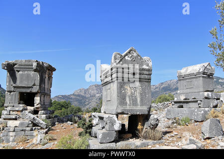 Sidyma antike Stadt (Dodurga Dorf) in Lykien, Türkei. Die Website hat einige sehr gut erhaltene und ungewöhnliche Lykischen Gräber aus römischer und byzantinischer Zeit. Stockfoto