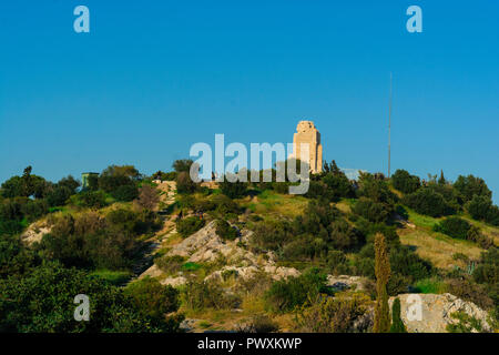 Die faszinierenden und fröhlichen Farben der Natur um uns herum, Athen, Griechenland Stockfoto