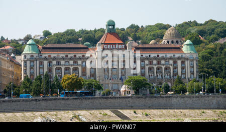 Budapest, Ungarn - 8. August 2018: Die Fassade des berühmten Hotel Gellert in Budapest Stockfoto