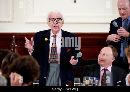 Barry Cryer die Oldie literarische Mittagessen 16.10.18. Stockfoto