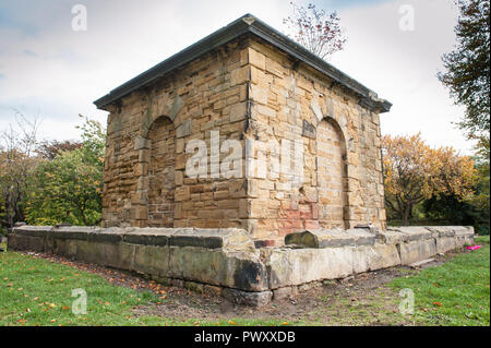 Der Payne Mausoleum an Newhill Park in Wath auf Dearne, in der Nähe von Rotherham in South Yorkshire. Stockfoto