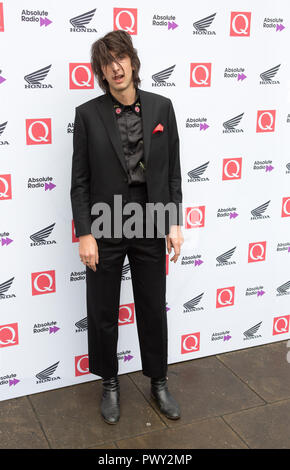 London, Großbritannien. Oktober 2018. Die Rundhaus-Chalk Farm die Schrecken kommen bei den Q Awards 2018 in Verbindung mit Absolute Radio People in Bild: Faris Badwan Kredit: Dean Fardell/ Alamy Live News Stockfoto