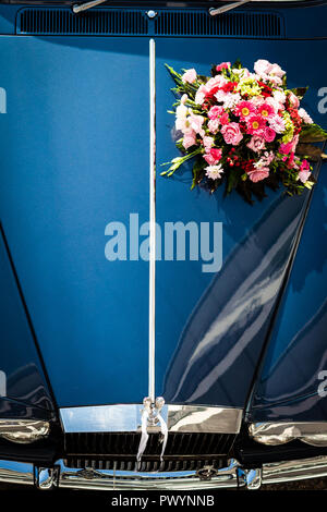 Rackeve, Ungarn - September 08, 2018: vintage Rolls-Royce Oldtimer Auto auf einem Parkplatz von oben während einer Hochzeit. Rolls-Royce-Klasse Stockfoto