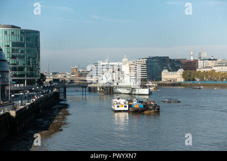 Die Royal Navy WWII Leichter Kreuzer HMS Belfast günstig in der Themse in der Nähe von Southwark London England United Kingdom UK Stockfoto