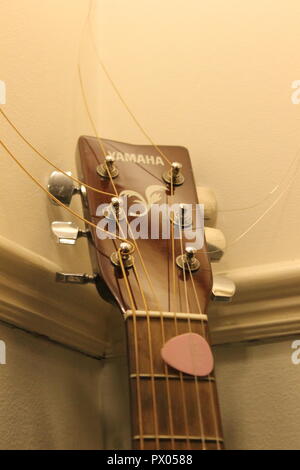 Nahaufnahme der akustischen Gitarre Stockfoto