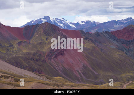VINICUNCA oder Rainbow Mountain - CUSCO - PERU Stockfoto