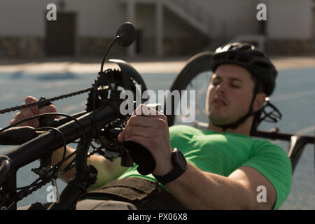 Behinderte Athleten Racing im Rollstuhl Stockfoto