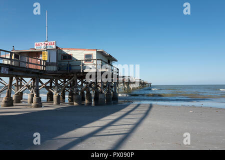 Redington Beach, Florida, USA, Donnerstag. 11 Oktober, 2018, geschlossen, verurteilt, lange Angelpier, © Peter SPURRIER Stockfoto