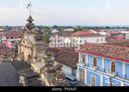 Blick vom Glockenturm der Kirche La Merced über die Altstadt von Granada, Nicaragua, Mittelamerika Stockfoto