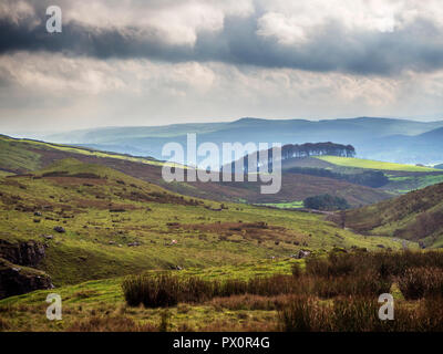 Blick entlang Ribblesdale von Horton Narbe Lane in der Nähe von Horton in Ribblesdale Yorkshire Dales England Stockfoto