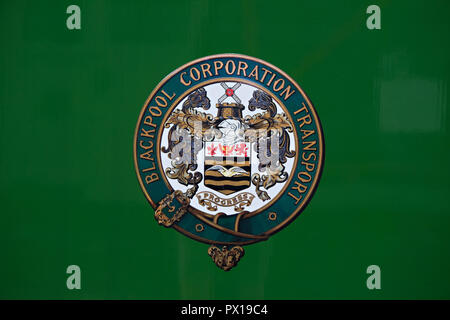 Das alte Wappen von Blackpool Corporation Transport an crich Tramway Museum im Dorf von Crich, Derbyshire, Großbritannien Stockfoto