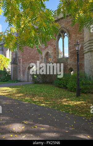 Die Ruinen der großen Restaurants und Bars der Hall der Palast des Bischofs im Jahre 1290 gebaut. Wells, Somerset, Großbritannien Stockfoto