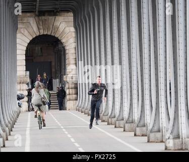 Saison 1. Original Film Titel: WHISKEY CAVALIER. Englischer Titel: WHISKEY CAVALIER. Jahr: 2018. Regie: PETER ATENCIO. Credit: STILKING DOOZER/Films/Warner Bros. /Album Stockfoto