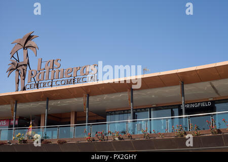 Las Palmeras Shopping Center im Jahr 2010 in Corralejo, Fuerteventura, Kanarische Inseln, Spanien eröffnet Stockfoto