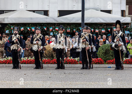 VITTORIO VENETO, Italien - 23 SEPTEMBER 2018: historische Reenactment mit verkleidet als neunzehnten Jahrhunderts Soldaten der Republik Venedig Stockfoto