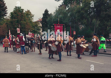 VITTORIO VENETO, Italien - 23 SEPTEMBER 2018: historische Reenactment mit verkleidet als Soldaten und Musiker der Serenissima Republik Venedig Stockfoto