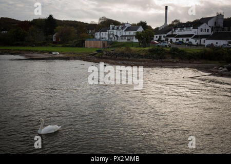 Jura Single Malt Whisky Distillery, Isle of Jura, Schottland, Großbritannien. Stockfoto