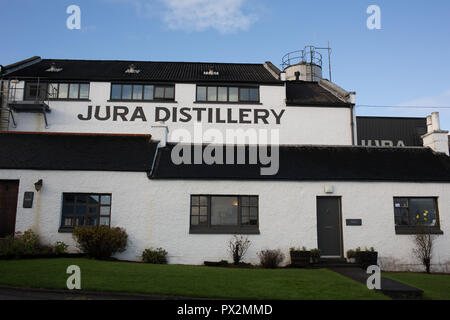 Jura Single Malt Whisky Distillery, Isle of Jura, Schottland, Großbritannien. Stockfoto