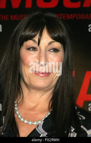 Anjelica Huston 05/19/06 Opening Night Gala Robert Rauschenberg @ MOCA Grand Avenue Ima Kuroda/HNW/PictureLux 19 Mai, 2006 Datei Referenz # 33686 081 HNWPLX Stockfoto