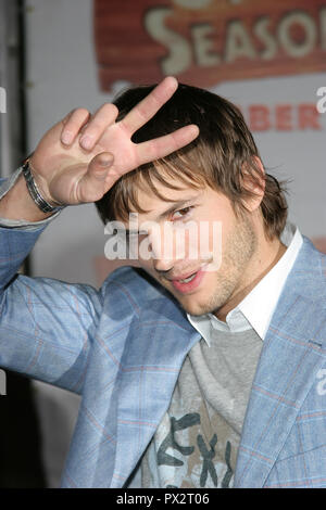 Ashton Kutcher 09/25/06 Open Season @ das Griechische Theater, Los Angeles Foto von Jun Matsuda/HNW/PictureLux 25. September 2006 Datei Referenz # 33686 126 HNWPLX Stockfoto