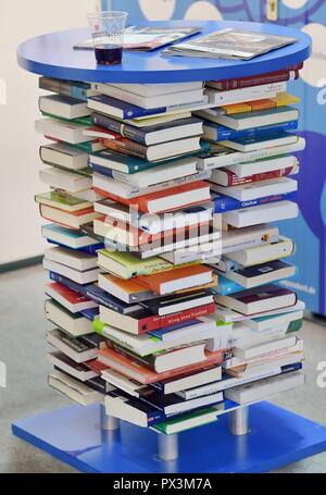 Frankfurt am Main, Deutschland. 13 Okt, 2018. Booktable, Deutschland, Stadt Frankfurt, 13. Oktober 2018. Credit: Frank Mai | Nutzung weltweit/dpa/Alamy leben Nachrichten Stockfoto