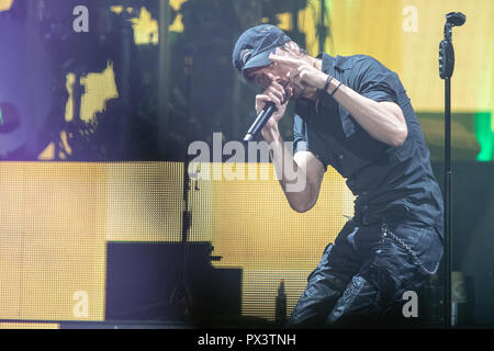 London, England. 19. Oktober 201, Enrique Iglesias führt in der O2 Arena, England. © Jason Richardson/Alamy leben Nachrichten Stockfoto