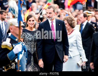 Oviedo, Spanien. 19. Oktober, 2018. Felipe VI. von Spanien kommt, um die Zeremonie der Prinzessin von Asturien Auszeichnungen in Campoamor Theater am 19. Oktober 2018 in Oviedo, Spanien. © David Gato/Alamy leben Nachrichten Stockfoto