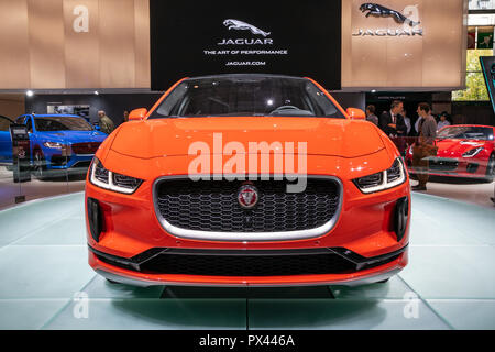 PARIS - Okt 2, 2018: Jaguar i-Pace Car auf der Paris Motor Show präsentiert. Stockfoto