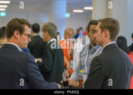 Die Teilnehmer der Jungen Welt Gipfel in Den Haag City die Niederlande 2018 Stockfoto