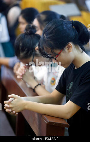 Gia Dinh Kirche. Heilige Woche. Katholische Messe. Karfreitag. Ho Chi Minh City. Vietnam. Stockfoto