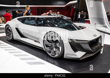 PARIS - Okt 2, 2018: PB 18 Audi e-tron concept Supersportwagen auf der Paris Motor Show vorgestellt. Stockfoto