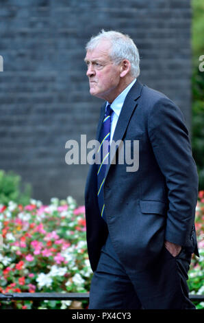 Glyn Davies MP (Con: Montgomeryshire) kommt während einer langen kabinettssitzung zu discus Brexit, Downing Street 16. Oktober 2018 Stockfoto