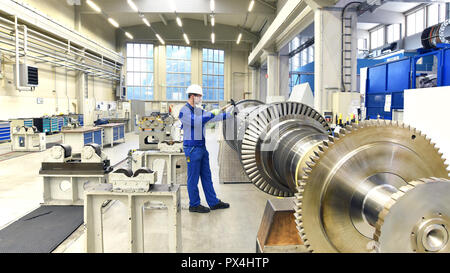 Produktion und Gestaltung von Gasturbinen in einem modernen industriellen Fabrik Stockfoto