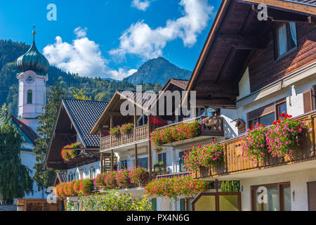 Lüftlmalerei oder an die Wand malen, Garmisch-Partenkirchen, Bayern, Deutschland Stockfoto