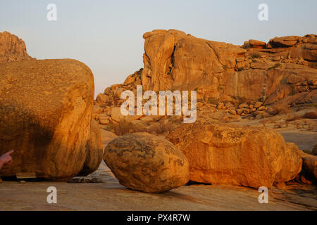 Partei von Bull und der Elephant Head, Ameib Farm, Erongo Gebirge, Namibia, Afrika Stockfoto