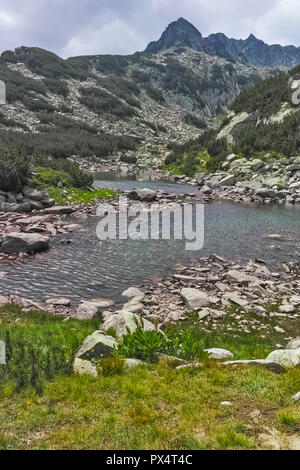 Landschaft mit oberen Muratovo See, Pirin-gebirge, Bulgarien Stockfoto