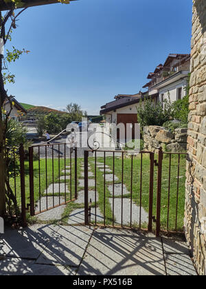 Blick auf die Landschaft der Langhe, eine countryisde in Pedmont sehr beliebt wegen der guten Weine und Lebensmittel Stockfoto