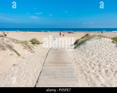 Strand in der Nähe von Oliva an der Costa del Azahar, in der Nähe von Denia, Valencia, Spanien Stockfoto