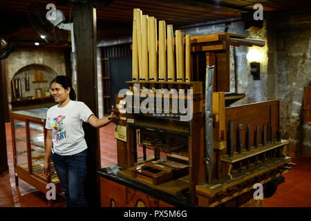 PHILIPPINEN, Luzon, Manila, Las Pinas, St. Joseph Kirche, Bambus Orgel, Museum, Modell der Bambusorgel, sterben weltweit einmalige Bambusorgel besteht aus 832 Bambus- und 122 Metallpfeifen und wurde 1821 gebaut Stockfoto