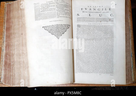 Alte Bibel in französischer Sprache, 1669. Neuen Testament. Evangelium. Lukas. Stockfoto