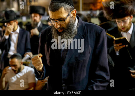 Gebet an der westlichen Wand während Pessach Festival. Jerusalem, Israel. Stockfoto