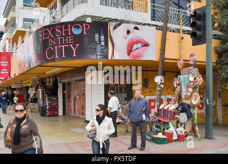 Geschäfte an der Avenida Revolucion, Tijuana, Baja California, Mexiko Stockfoto