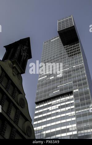 Modernes Gebäude in der Wagramerstrasse, Österreich, Wien, 22. Bezirk, Donaucity Stockfoto