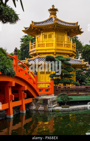 Die Pagode im Chi Lin Nunnery und Nan Lian Garden, Kowloon, Hong Kong, China. Stockfoto