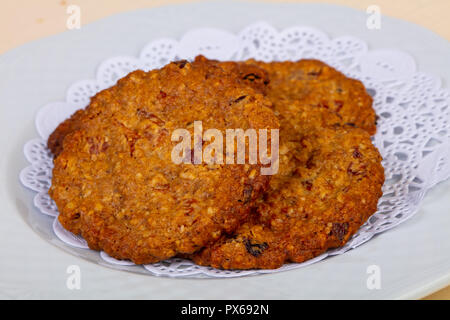Hausgemachte Hafer Cookies in der Platte Stockfoto